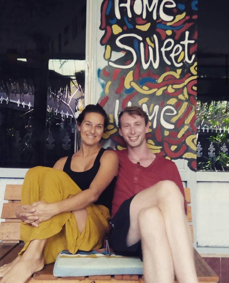 Deoplet Homestay & Gallery Джок'якарта Екстер'єр фото